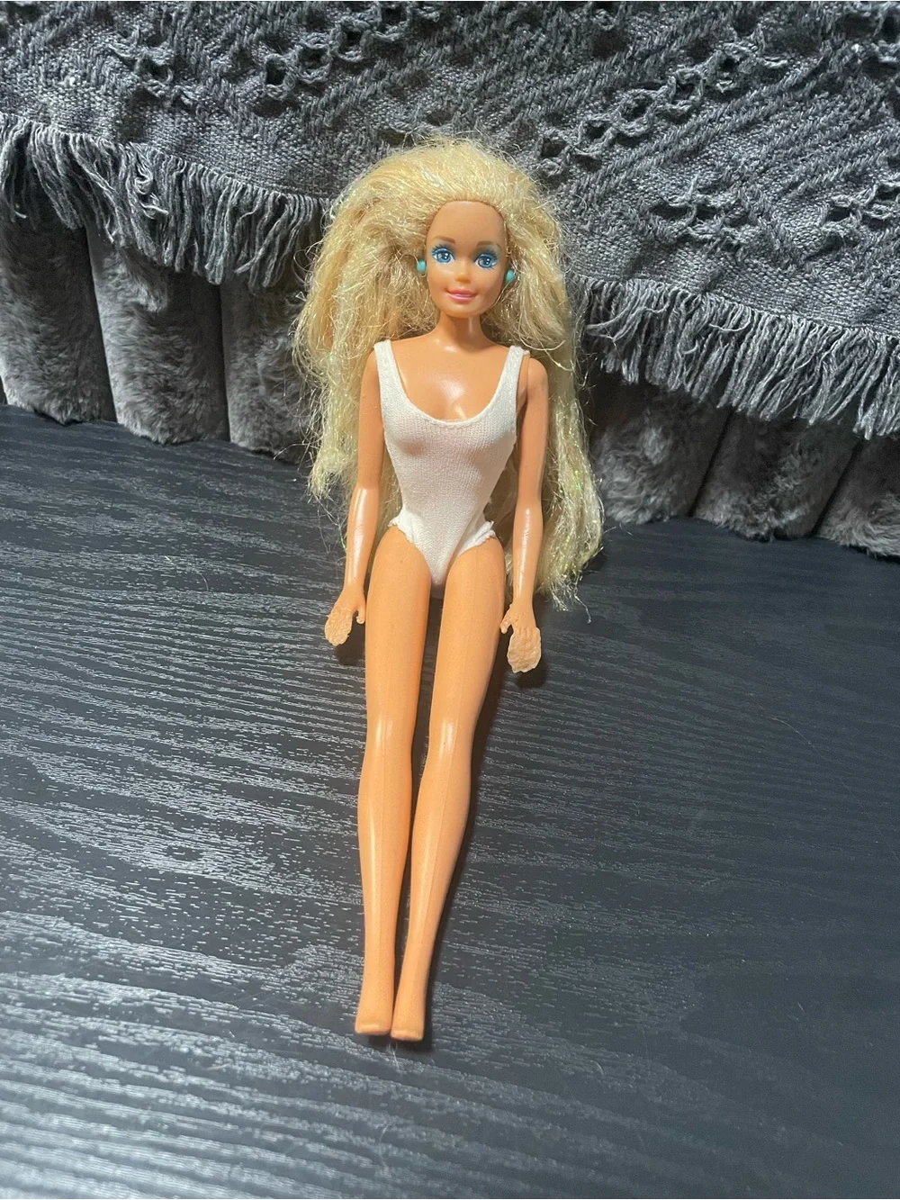 Vintage 1976 Mattel Barbie Doll Long Blonde Hair Blue Eyes 1956 Made In China
